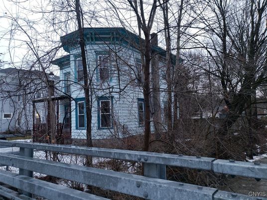 Exterior, Facade, None