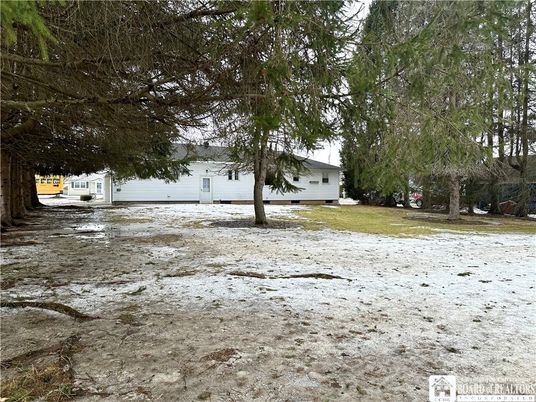 Backyard, Detached Garage, Exterior