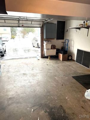 Garage, Interior