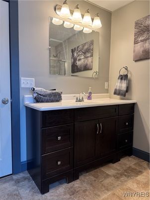 Bathroom, Dual Sink Vanities, Interior