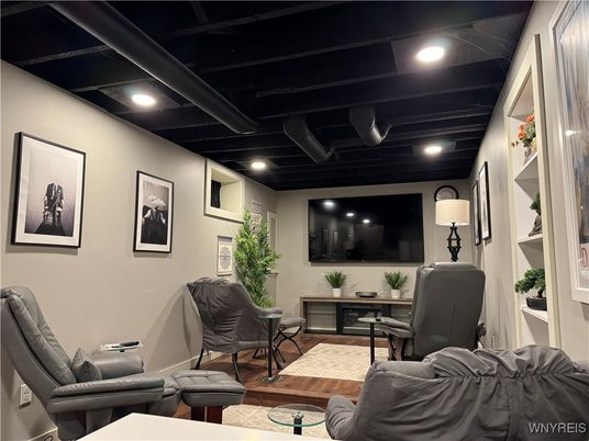Interior, Recessed Lighting, Wood Texture Flooring