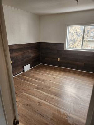 Empty room, Interior, Wood Texture Flooring, Wooden Walls
