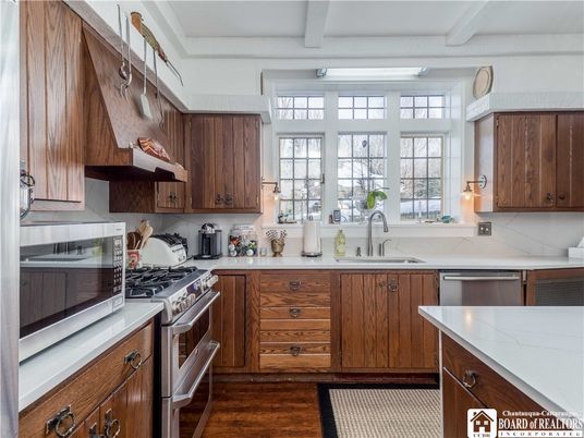 Interior, Kitchen, Stainless Steel Appliances, Wood Texture Flooring