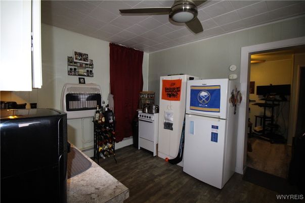 Interior, Washer, Wood Texture Flooring