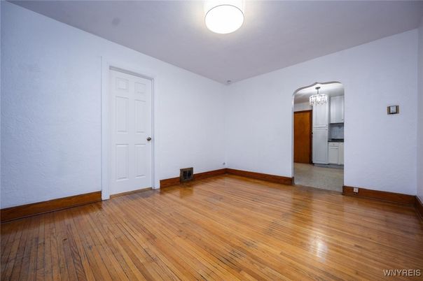 Chandelier, Empty room, Interior, Wood Texture Flooring