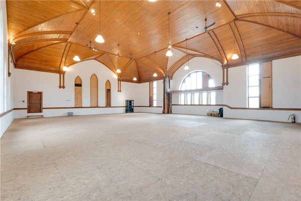 Empty room, Interior, Pendant Lights, Wooden Beams, Wooden Ceilings