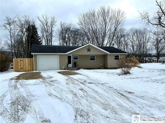 Attached, Backyard, Exterior, Facade, Ranch