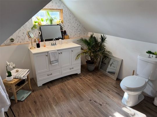Bathroom, Home Office, Interior, Wood Texture Flooring