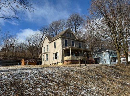 Backyard, Exterior, Facade, Queen Anne Victorian