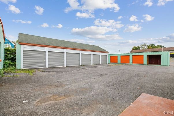 Backyard, Detached Garage, Exterior