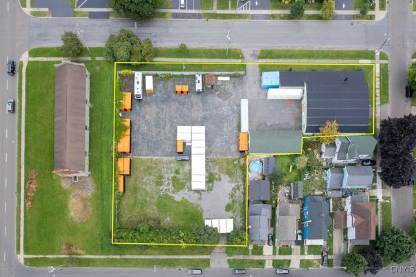 Exterior, Drone