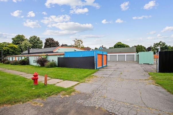 Backyard, Detached Garage, Exterior