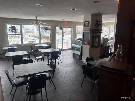 Dining room, Interior, Recessed Lighting