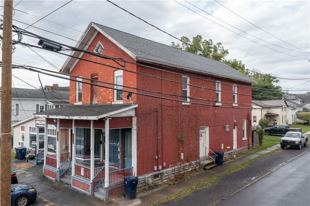 Exterior, Facade, None