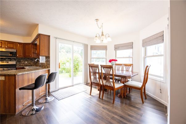 Chandelier, Dining room, Interior, Kitchen, Wood Texture Flooring