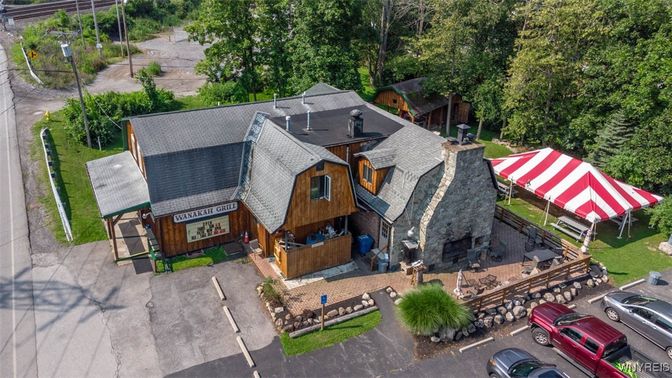 Exterior, Drone