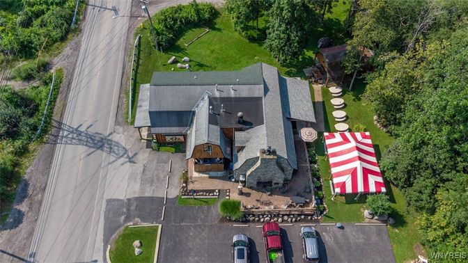 Exterior, Drone