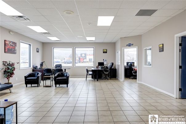 Dining room, Interior, Recessed Lighting