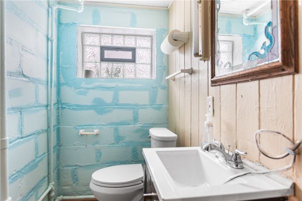 Bathroom, Interior