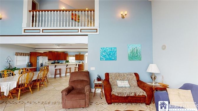 Dining room, Interior, Kitchen, Stainless Steel Appliances