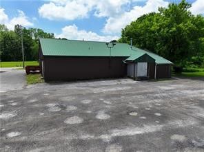 Detached Garage, Exterior