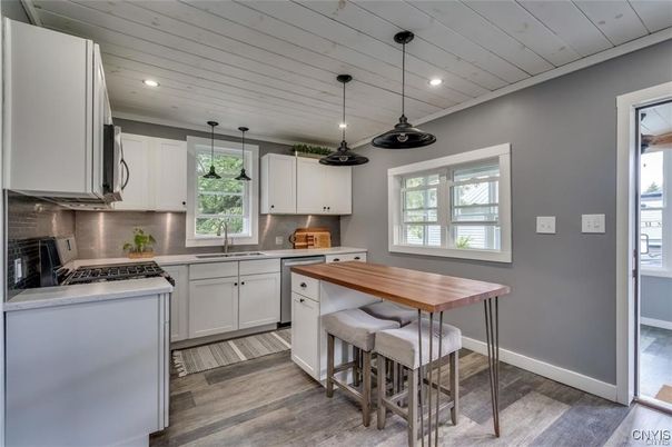 Interior, Kitchen, Pendant Lights, Recessed Lighting, Wood Texture Flooring
