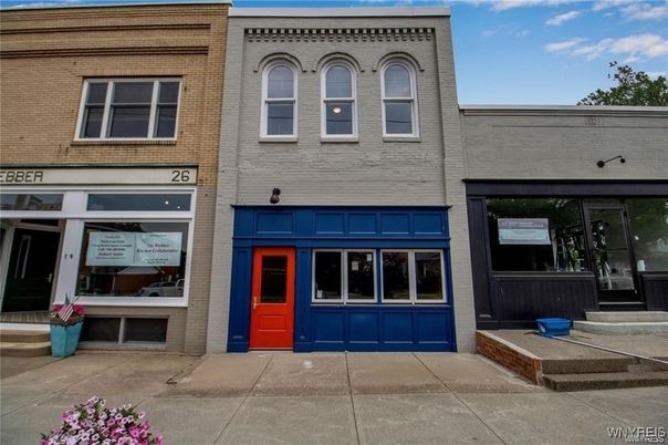 Exterior, Facade, Brick Facade, Rowhouse