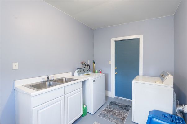 Interior, Washer