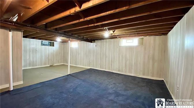 Empty room, Interior, Wooden Beams