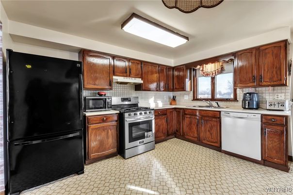 Interior, Kitchen, Stainless Steel Appliances