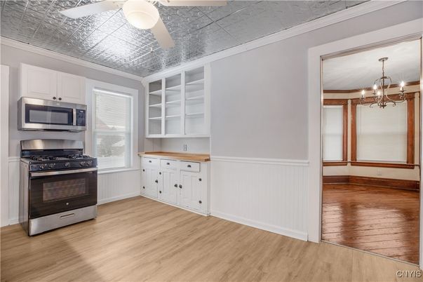 Chandelier, Interior, Kitchen, Wood Texture Flooring