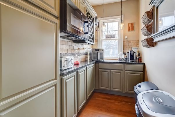 Interior, Kitchen, Pendant Lights, Wood Texture Flooring