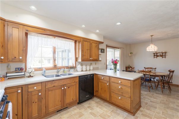 Dining room, Interior, Kitchen, Pendant Lights, Recessed Lighting