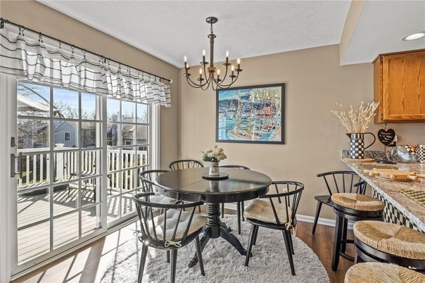 Chandelier, Dining room, Interior, Recessed Lighting, Wood Texture Flooring