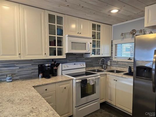 Interior, Kitchen, Recessed Lighting, Wooden Ceilings