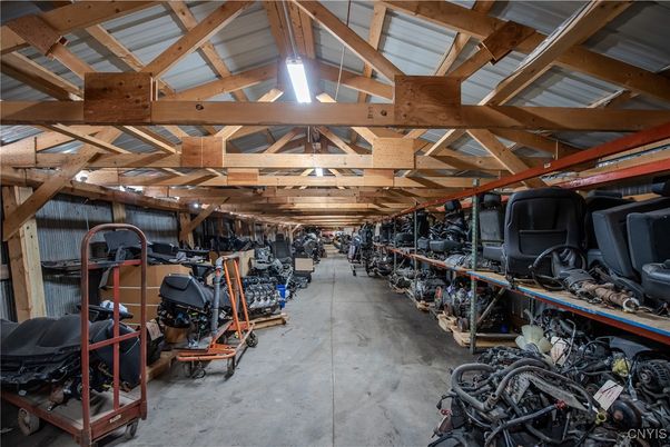 Fitness Equipment, Interior, Wooden Beams