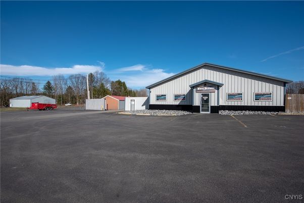 Detached Garage, Exterior