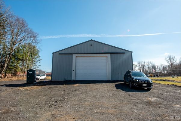 Detached Garage, Exterior