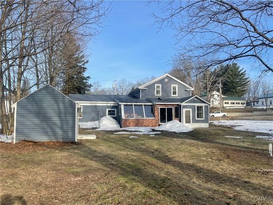 Backyard, Exterior, Facade, Brick Facade, Cape Cod