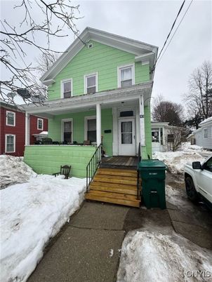 Exterior, Facade, American Craftsman