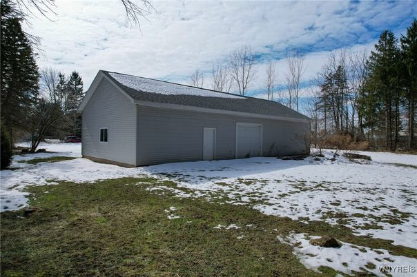 Backyard, Detached Garage, Exterior