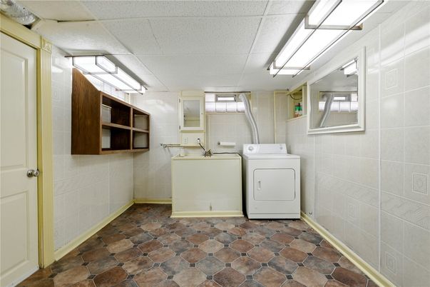 Interior, Washer