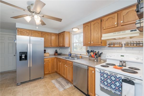 Interior, Kitchen, Stainless Steel Appliances