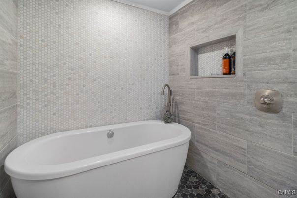 Bathroom, Free Standing Baths, Interior