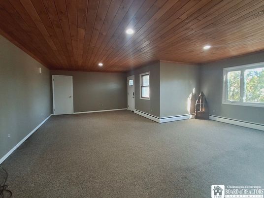 Empty room, Interior, Recessed Lighting, Wooden Ceilings