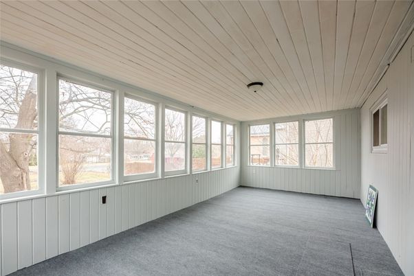 Empty room, Interior, Sun Room