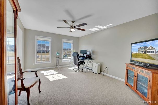 Home Office, Interior