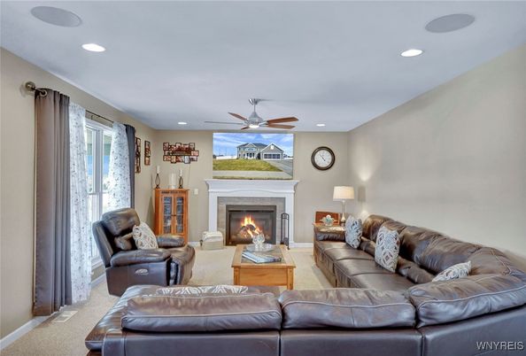 Fireplace, Interior, Living room, Recessed Lighting