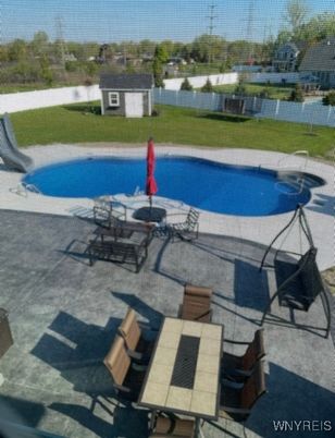 Exterior, Pool