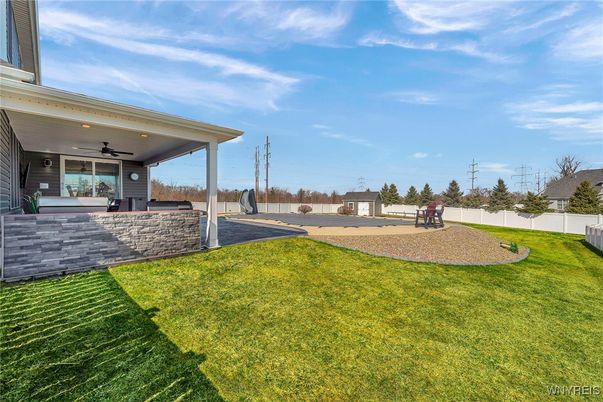 Backyard, Exterior